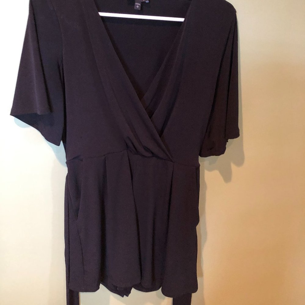 Loose fitting shorts jumper